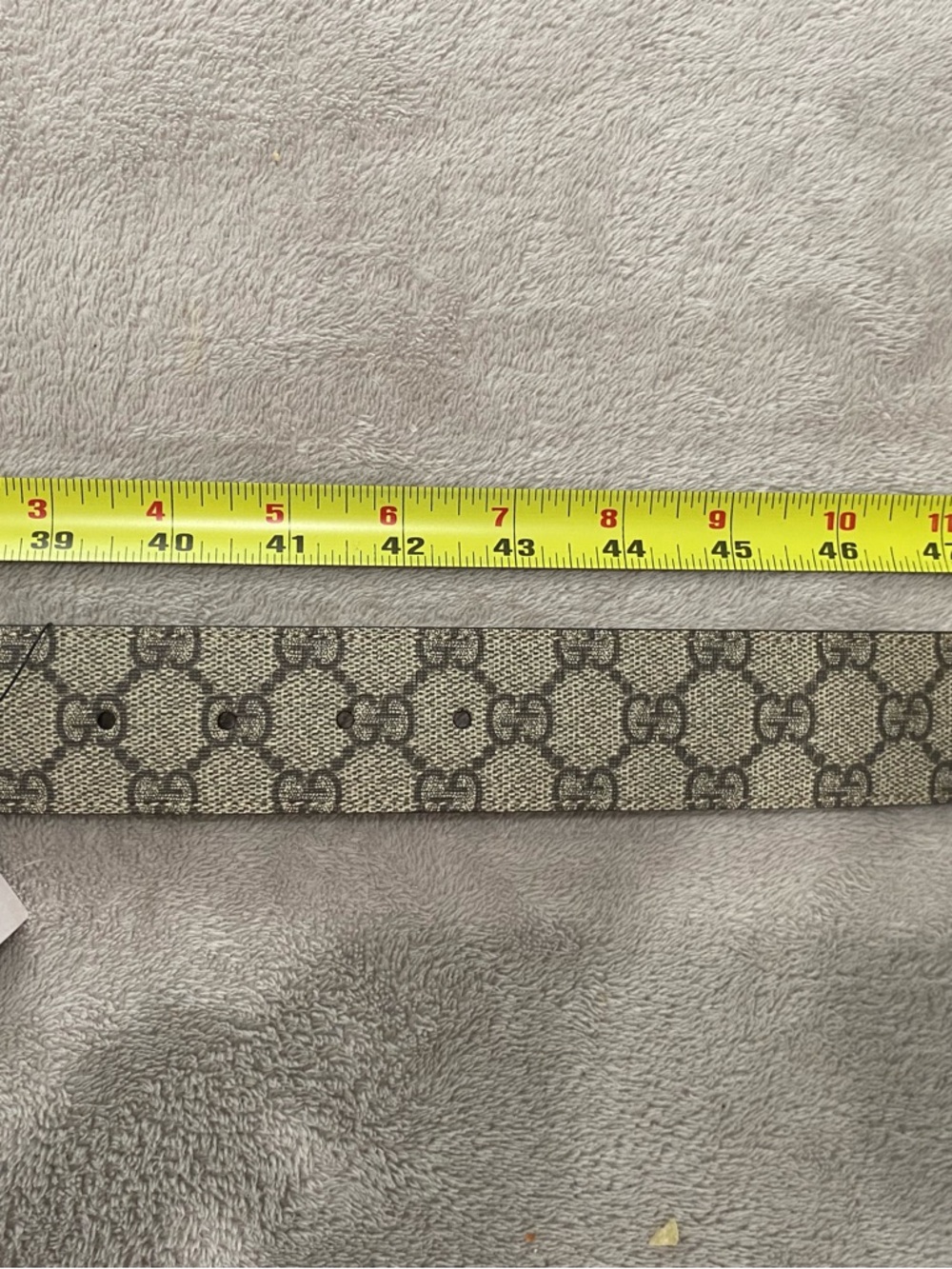 Gucci Beige Patent GG Buckle Monogram Canvas Belt - Picture 2 of 3